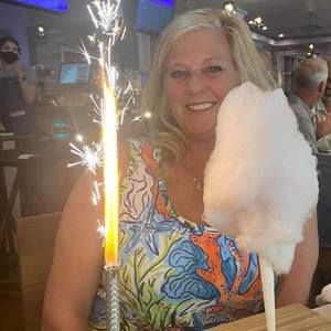 Meet your Posher, Angie